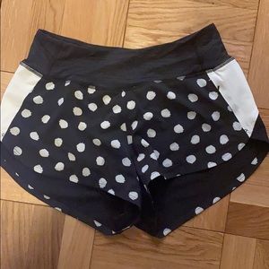 Outdoor voices polka dot Hudson short